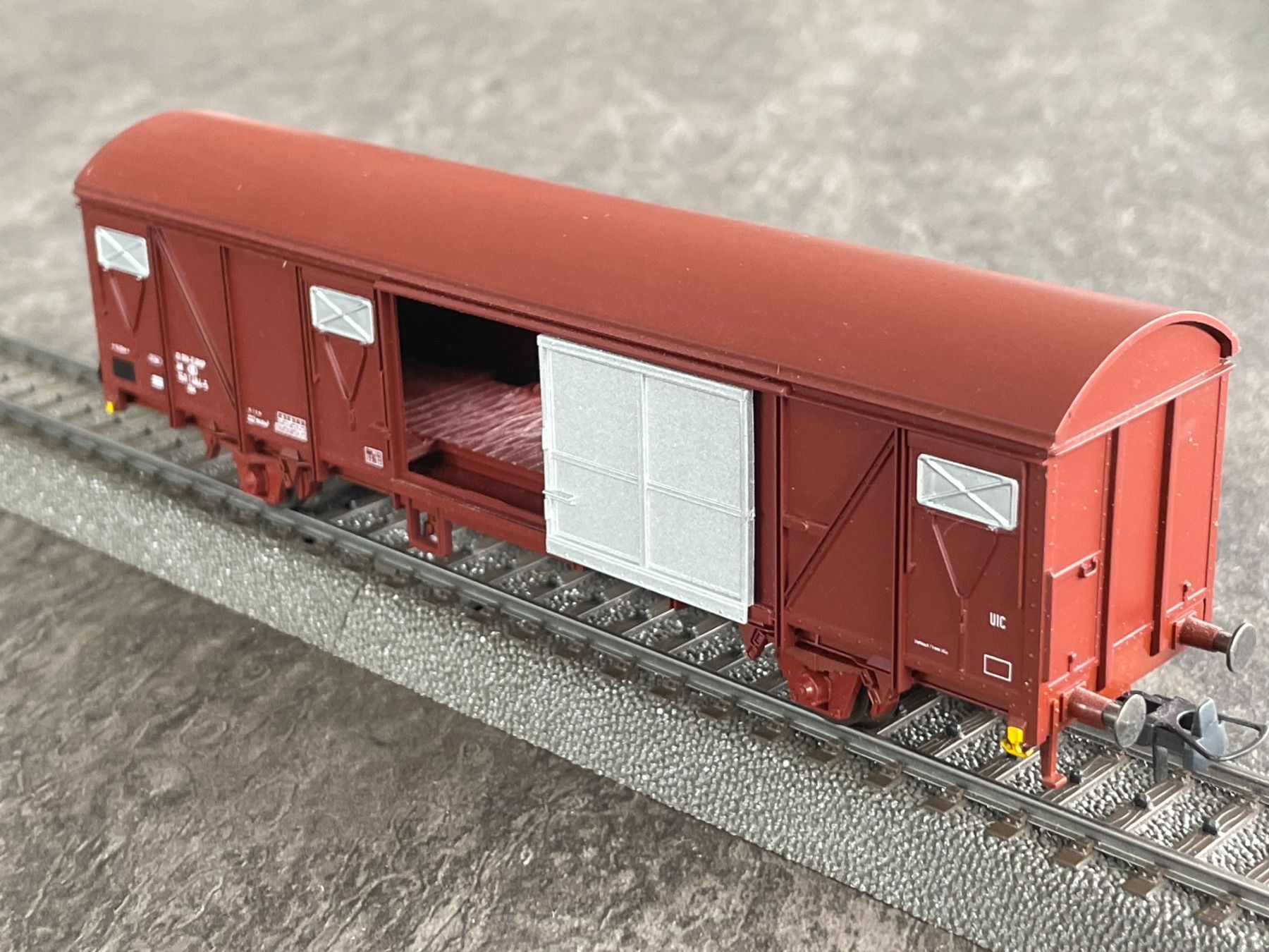 Roco Modelleisenbahnen: ROCO Gedeckter Güterwagen, B, H0 – Gebraucht aus Zuzwil SG von Zibu-3 1