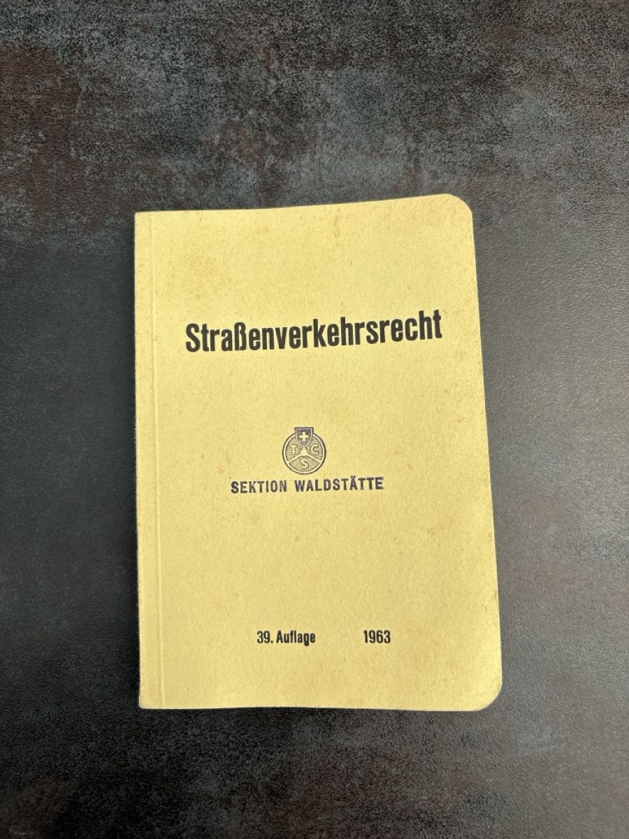 Libri: Strassenverkehrsrecht 1963 – Usato da Schlierbach venduto da Stee09