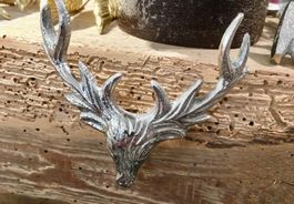 Kerzenstecker Hirsch gr. in Alu-Silber