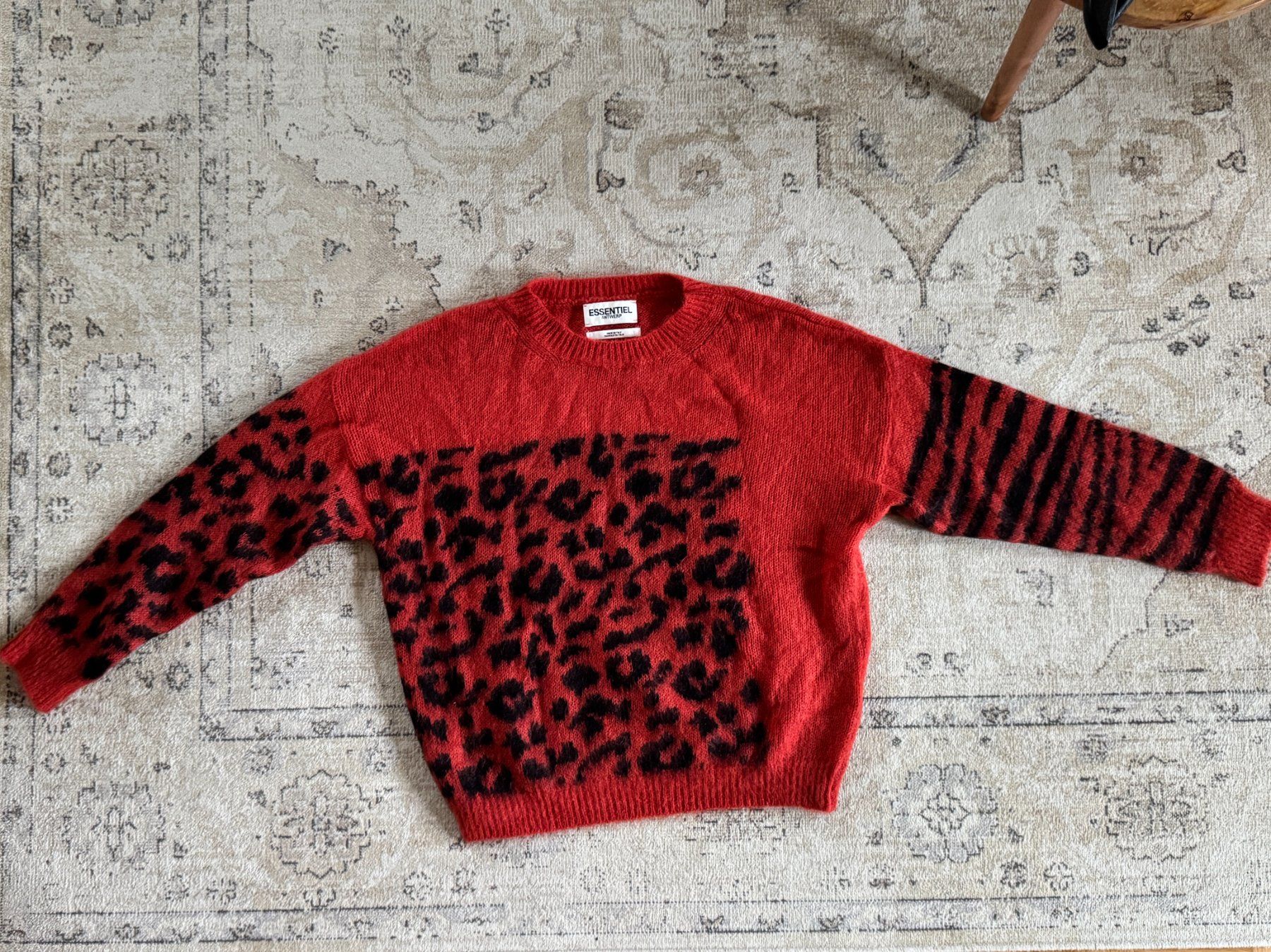 Pullover & Sweatshirts: Pull Essentiel Antwerp léopard – Gebraucht aus Pully von ana_2kcm