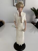Prinzessin Diana Porzellanpuppe Sammlerstück mit Swarovski