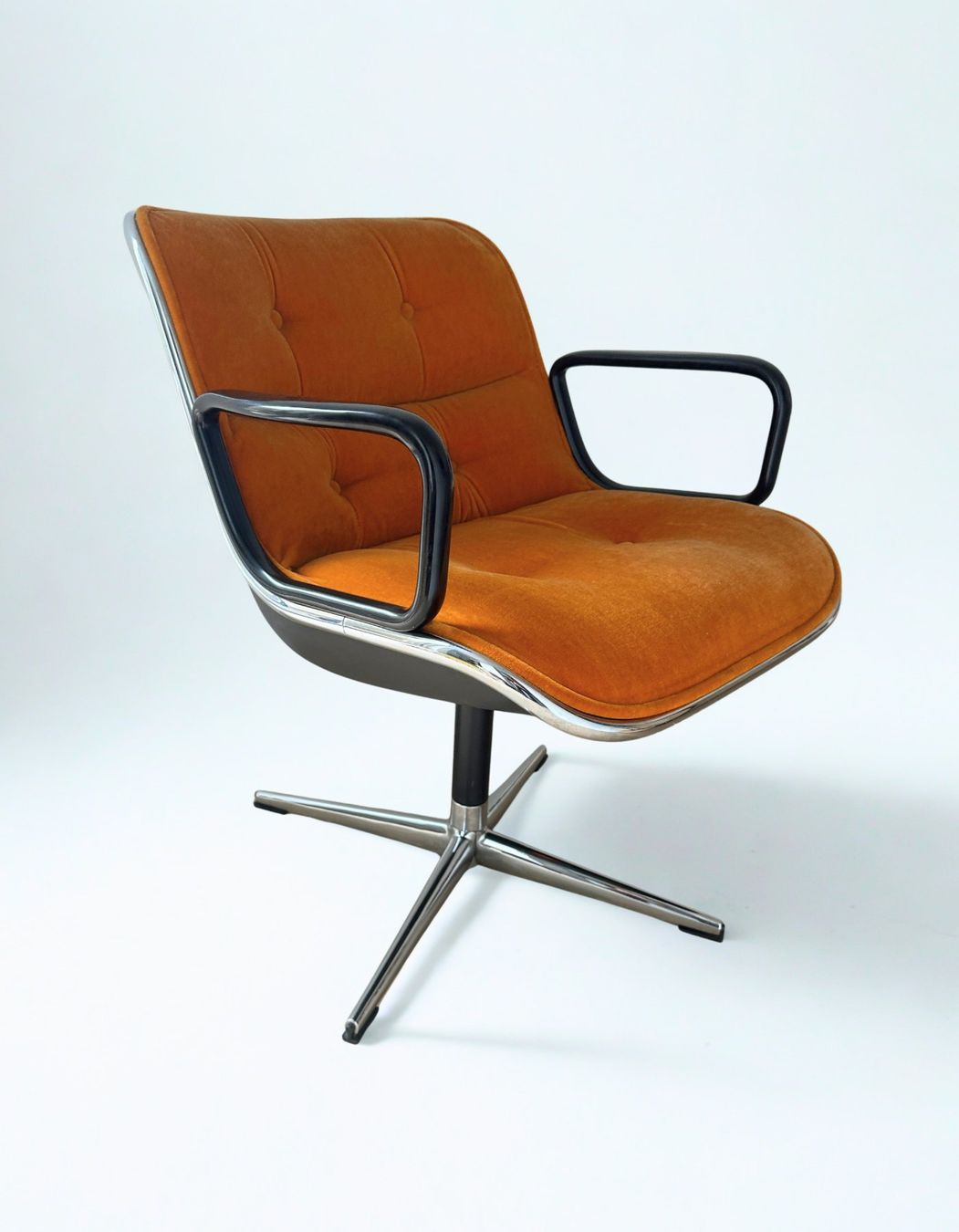 Knoll Poltrone: Mid Century Sessel Designklassiker Charles Pollock – Usato da Schlieren venduto da helena.Gini 3