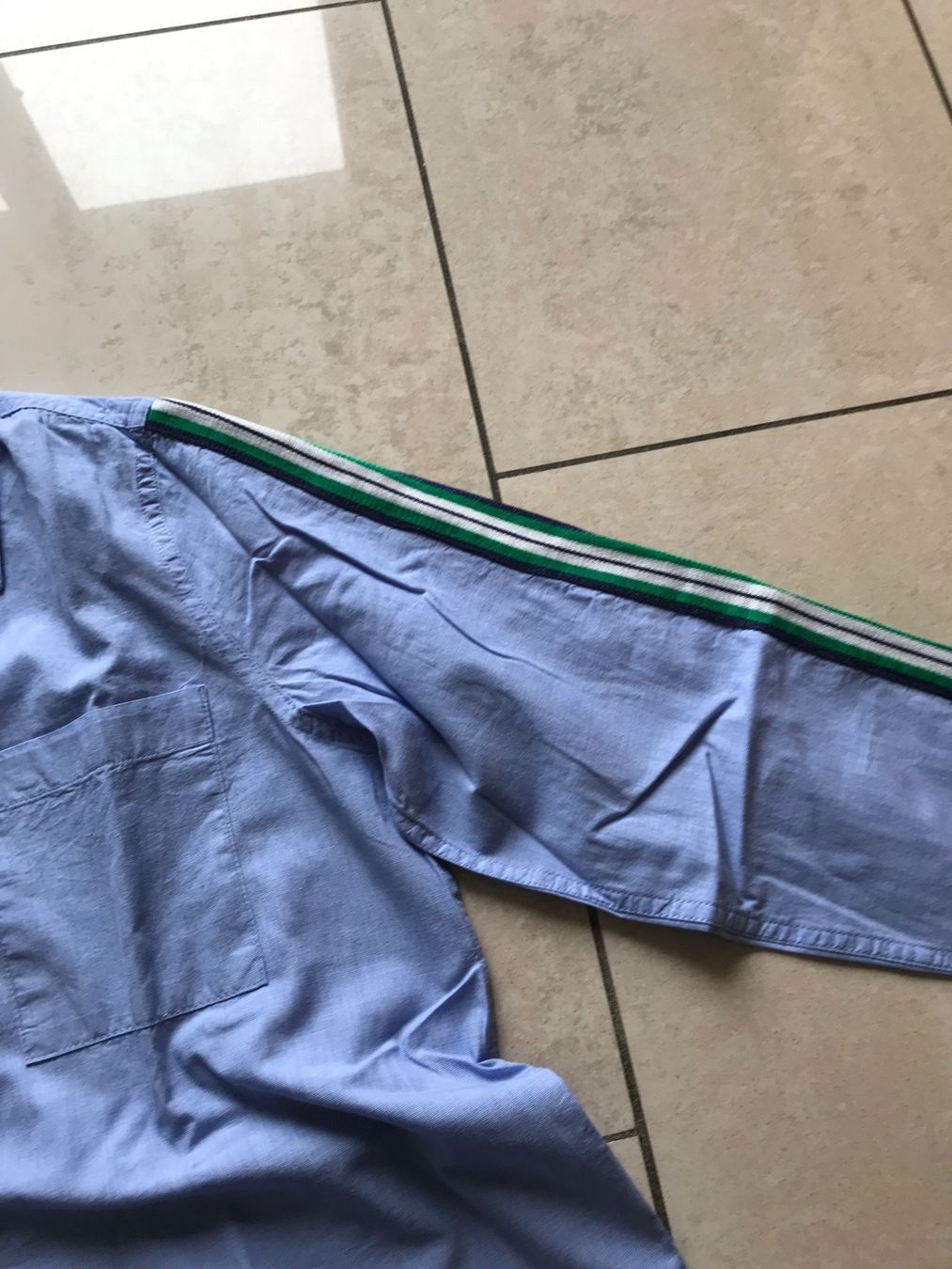 Camicette: Tolle BluseGr.40 ungetragen – Usato da Langnau aA venduto da Camelia14 3
