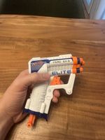 Nerf Gun + 3 shots
