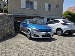 Opel Tigra 1.4 cabriolet bleu et argent 2006 bon état