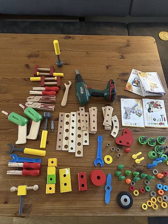 Jouets: Kinderwerkbank mit Holzkonstruktionssets – D'occasion à Eglisau par magier007 3