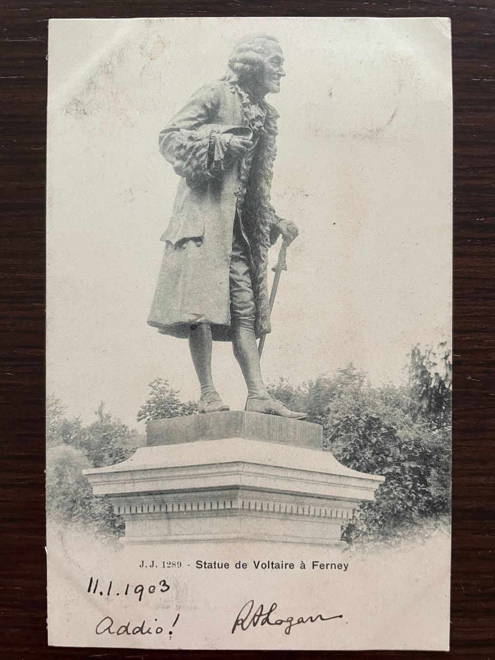 Cartoline postali: FERNEY près GENÈVE Statue de Voltaire à Ferney – Usato da Wald ZH venduto da TLILEF