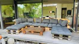 Euro Paletten Sofa mit Auflagen guter Zustand