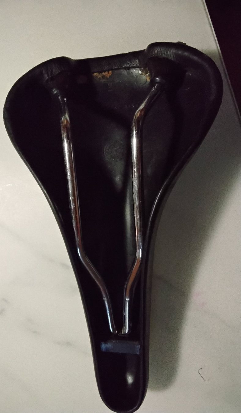 Selle Italia Pezzi di ricambio: Selle Italia Turbo Sattel retro – Usato da Lohn-Ammannsegg venduto da analogis 2