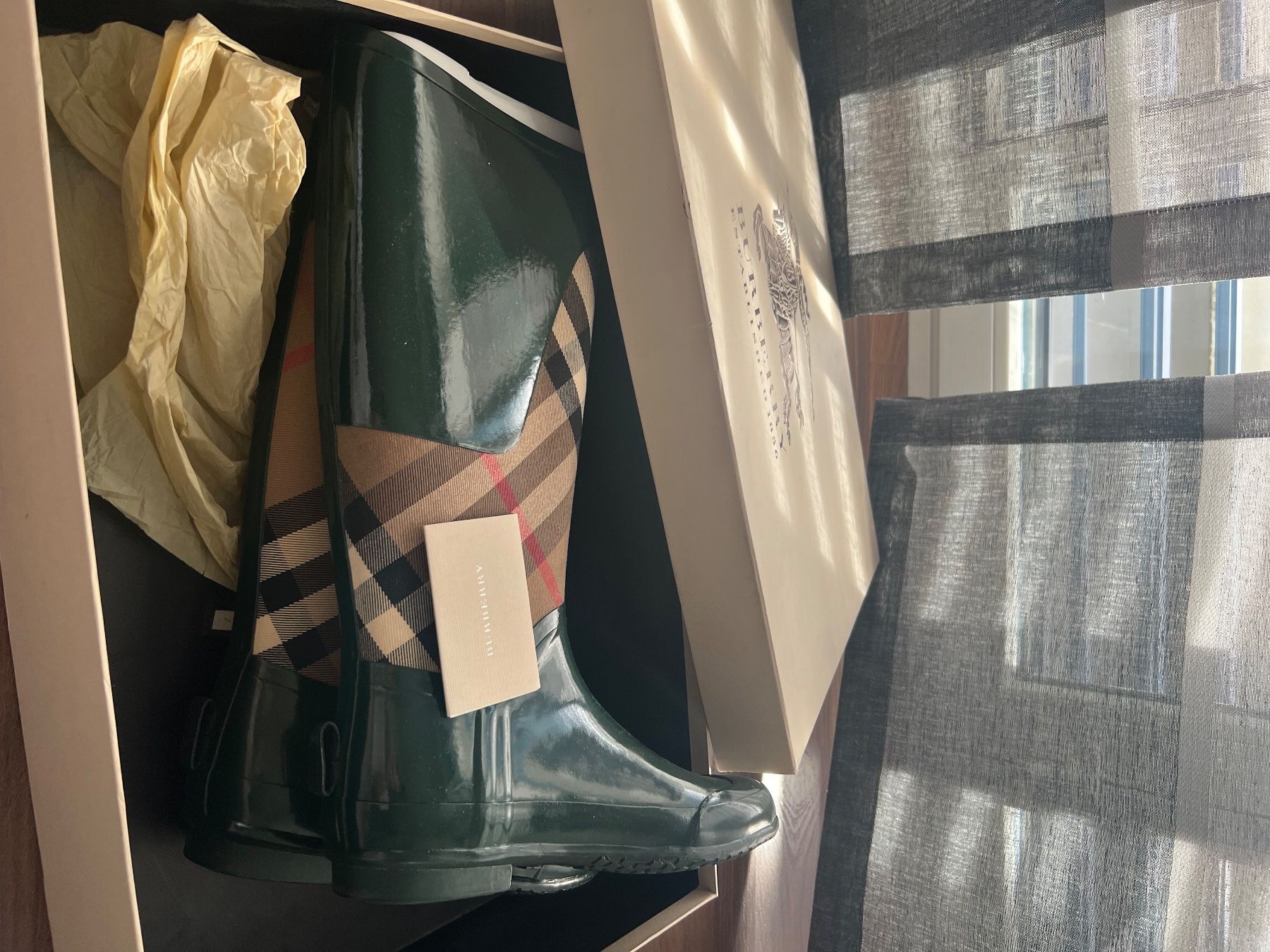 Burberry Scarpe da donna: Burberry Regenstiefel (neu) – Nuovo (secondo la descrizione) da Küsnacht ZH venduto da Oloroso 1