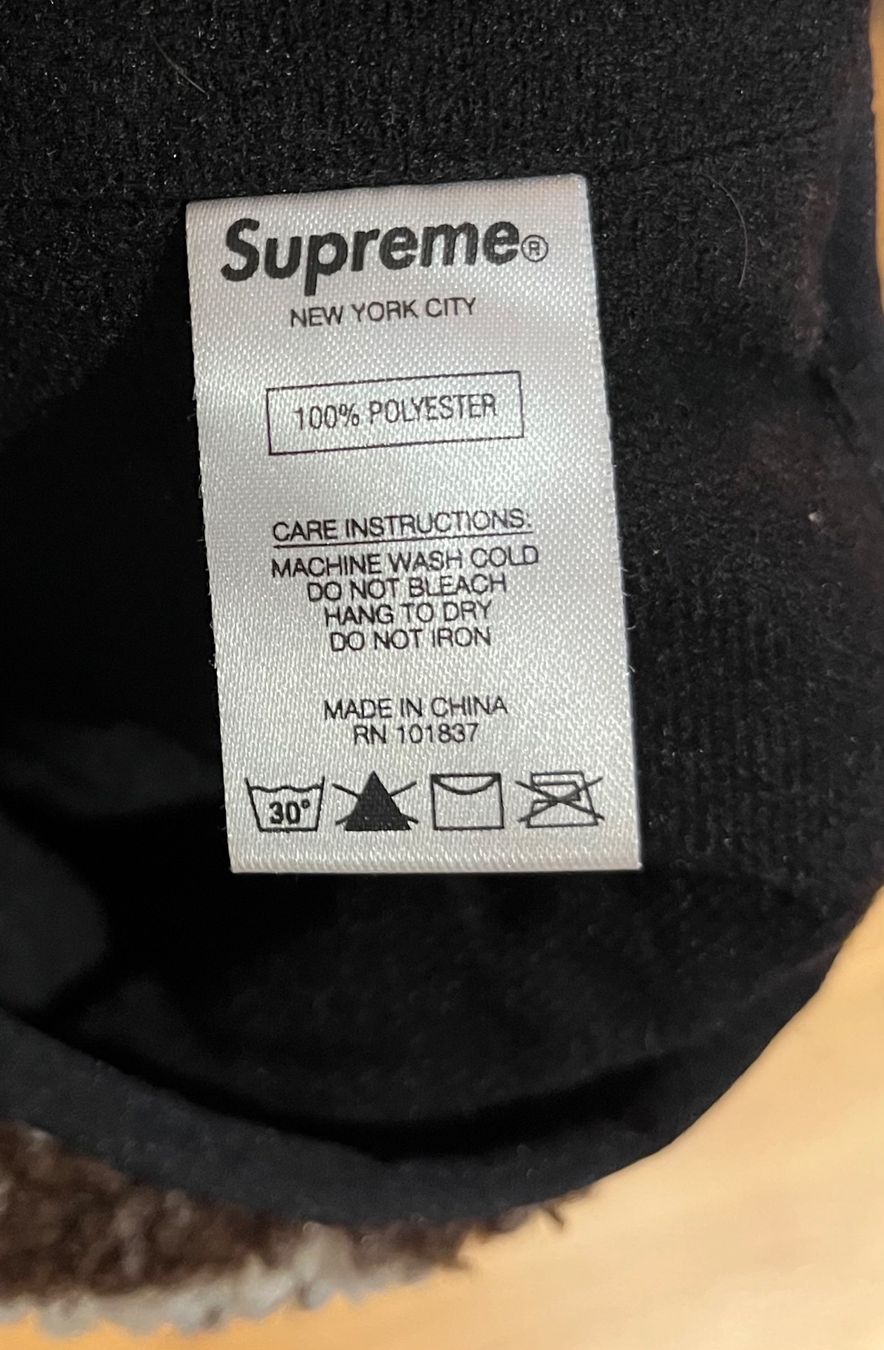 Foulard & Sciarpe: Supreme - Schal – Usato da Unterseen venduto da BiancaNBozo 2
