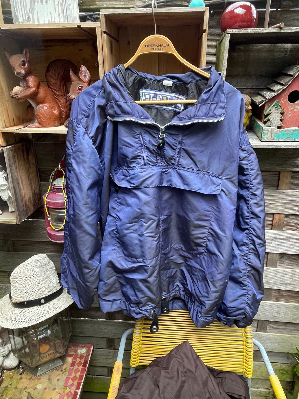 Jet Set Jacken: Ski-Jacke – Gebraucht aus Forch von ESELSTEIN