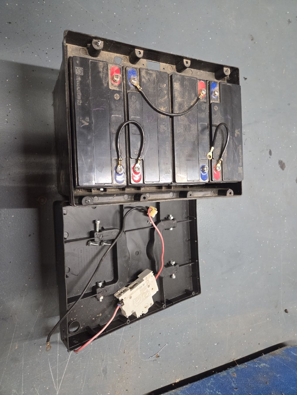 Caricatori & Batterie: bleiakku 4x 12v 20ah – Usato da Schaffhausen venduto da Gogologo 2