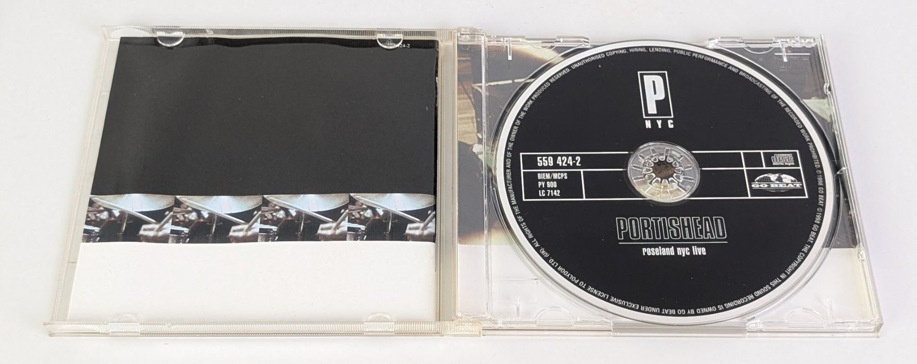 CD: Portishead - Roseland NYC Live - CD Top – Usato da Zürich venduto da 1.Simon 2