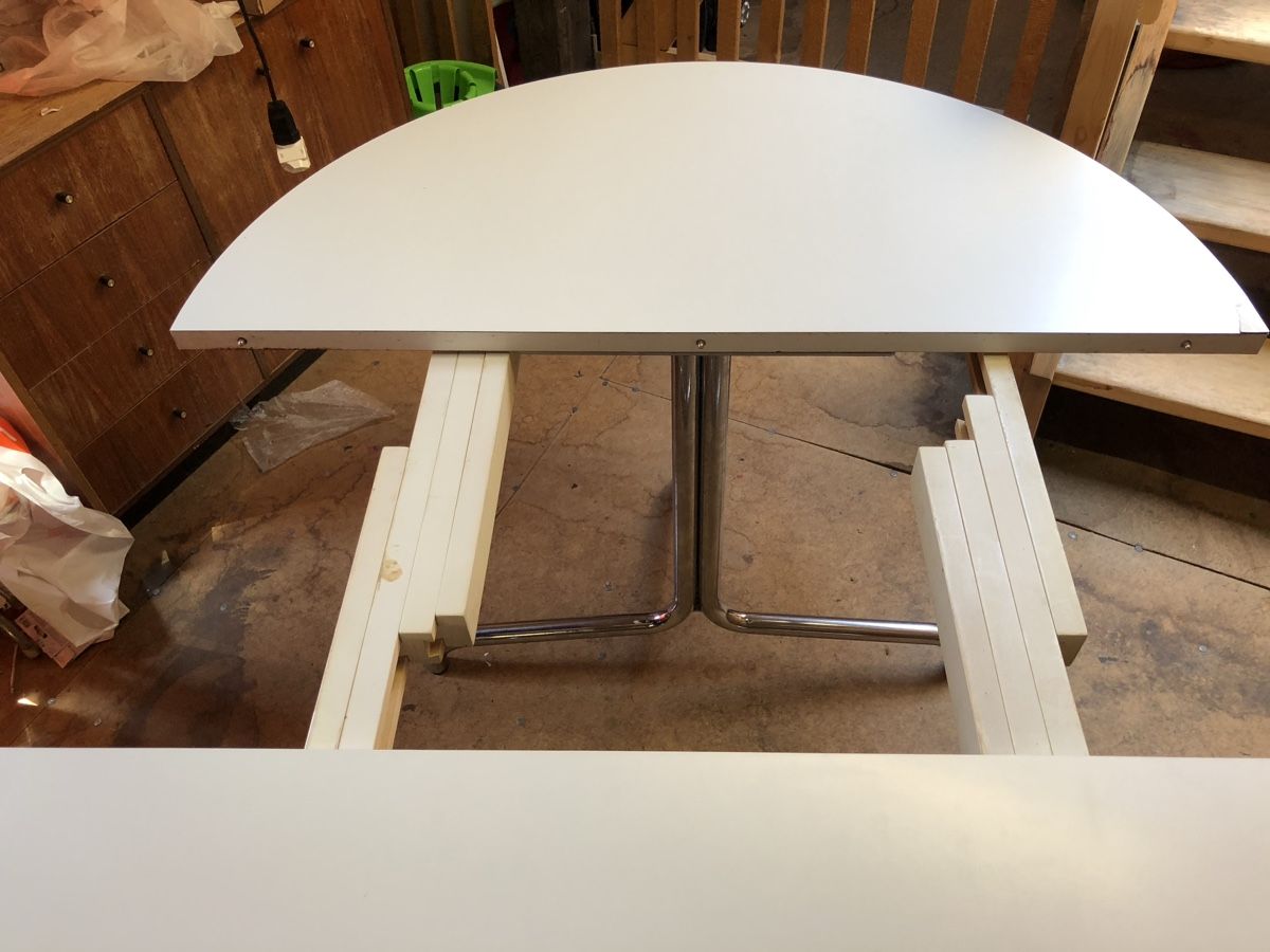 Tische: Ausziehbarer Thonet-Esstisch – Gebraucht aus Zürich von mzb_nfm5 2