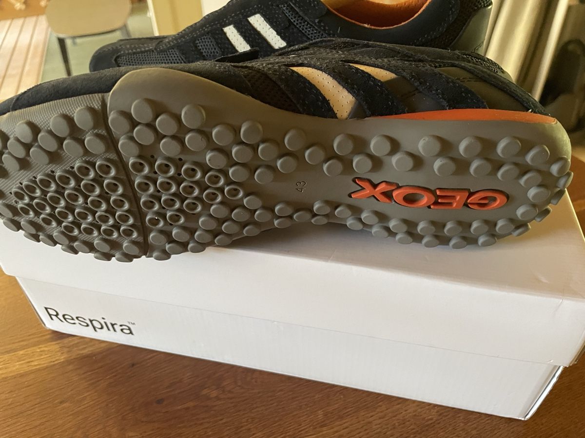 Geox Scarpe da uomo: GEOX respira Gr. 43 dunkelblau neu – Nuovo (secondo la descrizione) da Maschwanden venduto da abclf 3