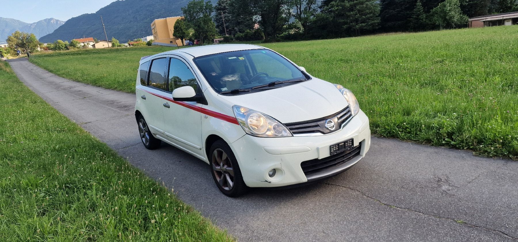 Nissan Automobili: Nissan Note 1.4i – Usato da Giubiasco venduto da AUTOTECNICA 2