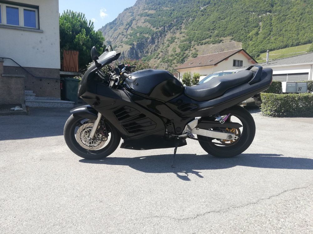 Suzuki RF900 R | Kaufen auf Ricardo