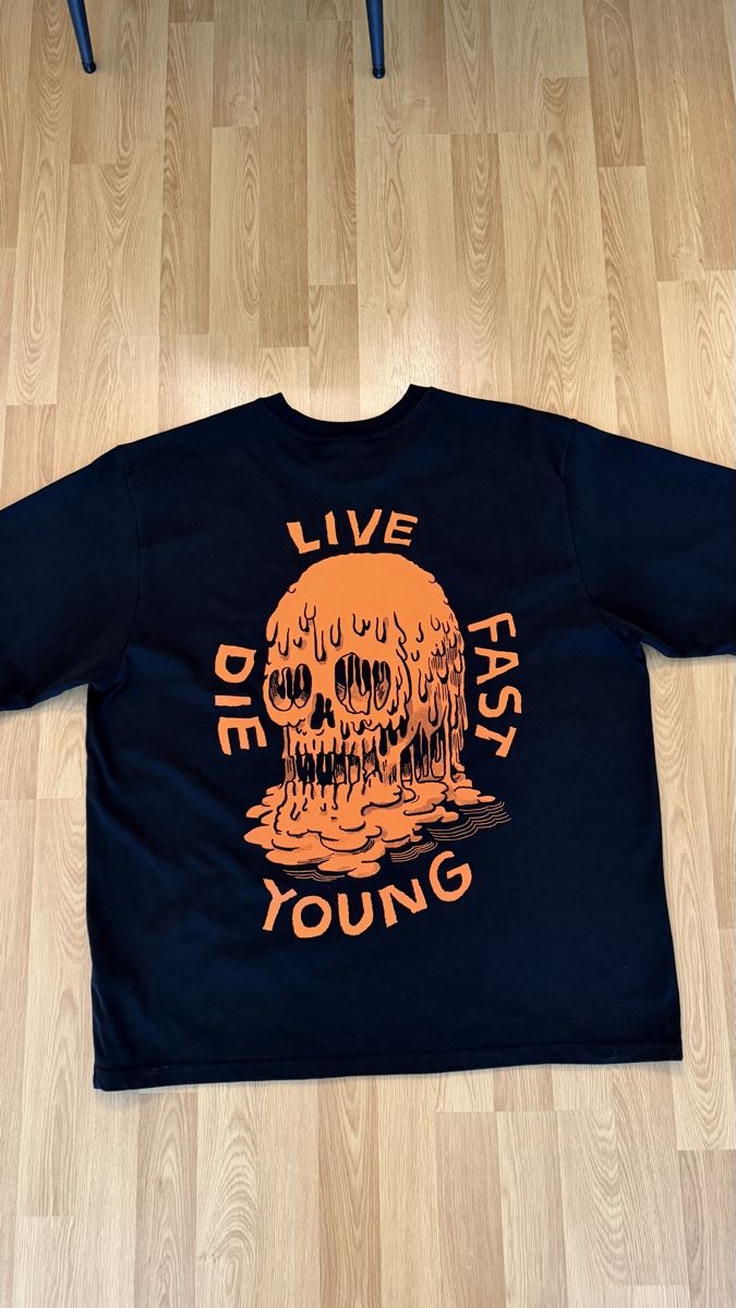 Live Fast Die Young T-shirt: LFDY T-Shirt – Nuovo (secondo la descrizione) da Lengnau AG venduto da Liirim 1