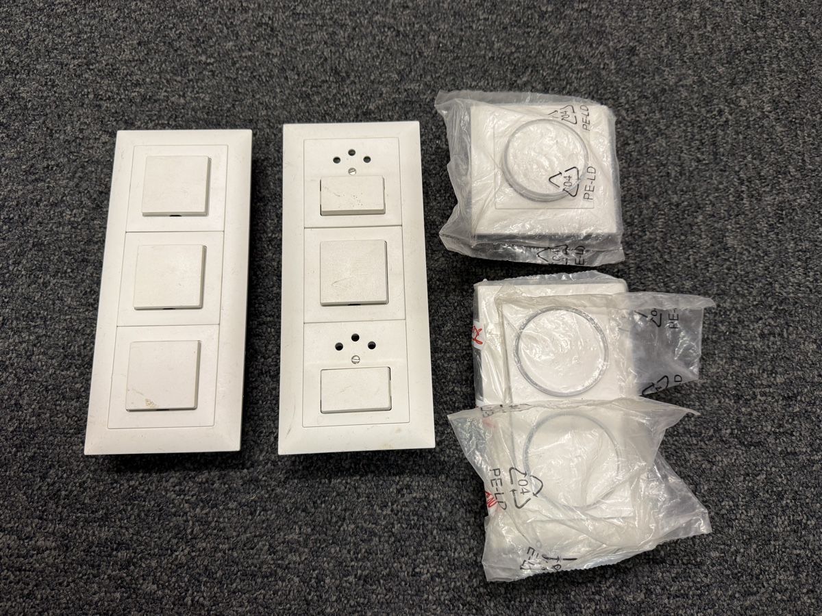 Interruttori: Elektro-Paket: Schalter & Dimmer – Nuovo (secondo la descrizione) da Zürich venduto da daki81