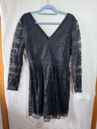 Schwarzes Kleid mit Spitze von H&M Gr. 40