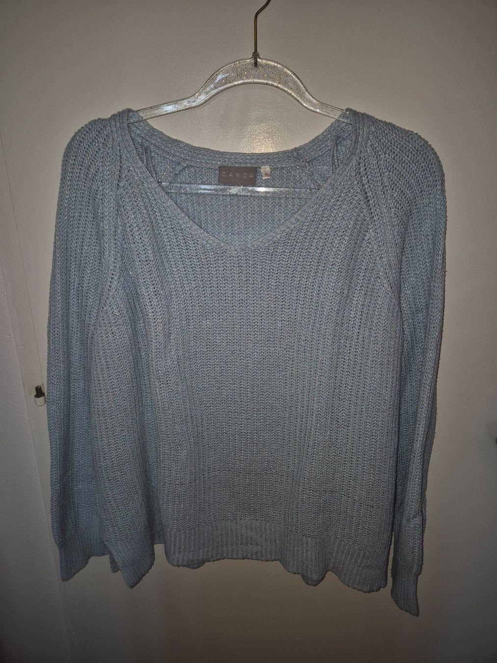 C&A Pulls & Sweat-shirts: 👕Pull Canda bleu clair, taille M - Parfait pour l'hiver! – D'occasion à Genève par cat_ps7g