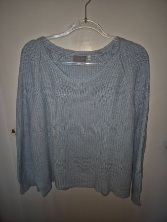 👕Pull Canda bleu clair, taille M - Parfait pour l'hiver!