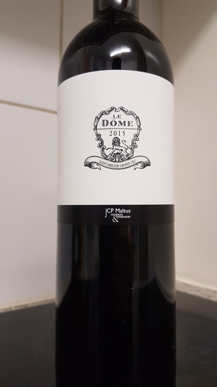 Wein: Le Dome 2015   Saint - Emilion Grand Cru – Neu (gemäss Beschreibung) aus Grenchen von poggione 1