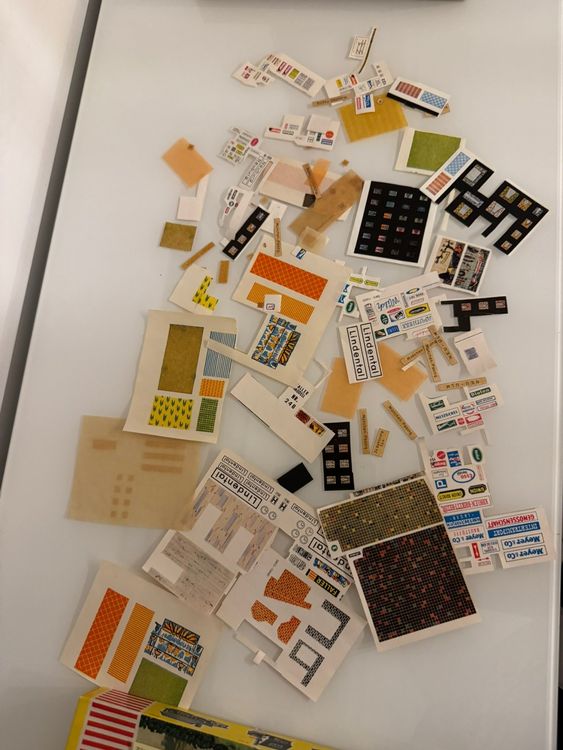Faller Dekor-Bogen, Beschriftungen, mehr als 100 Sticker (Gebraucht) in ...