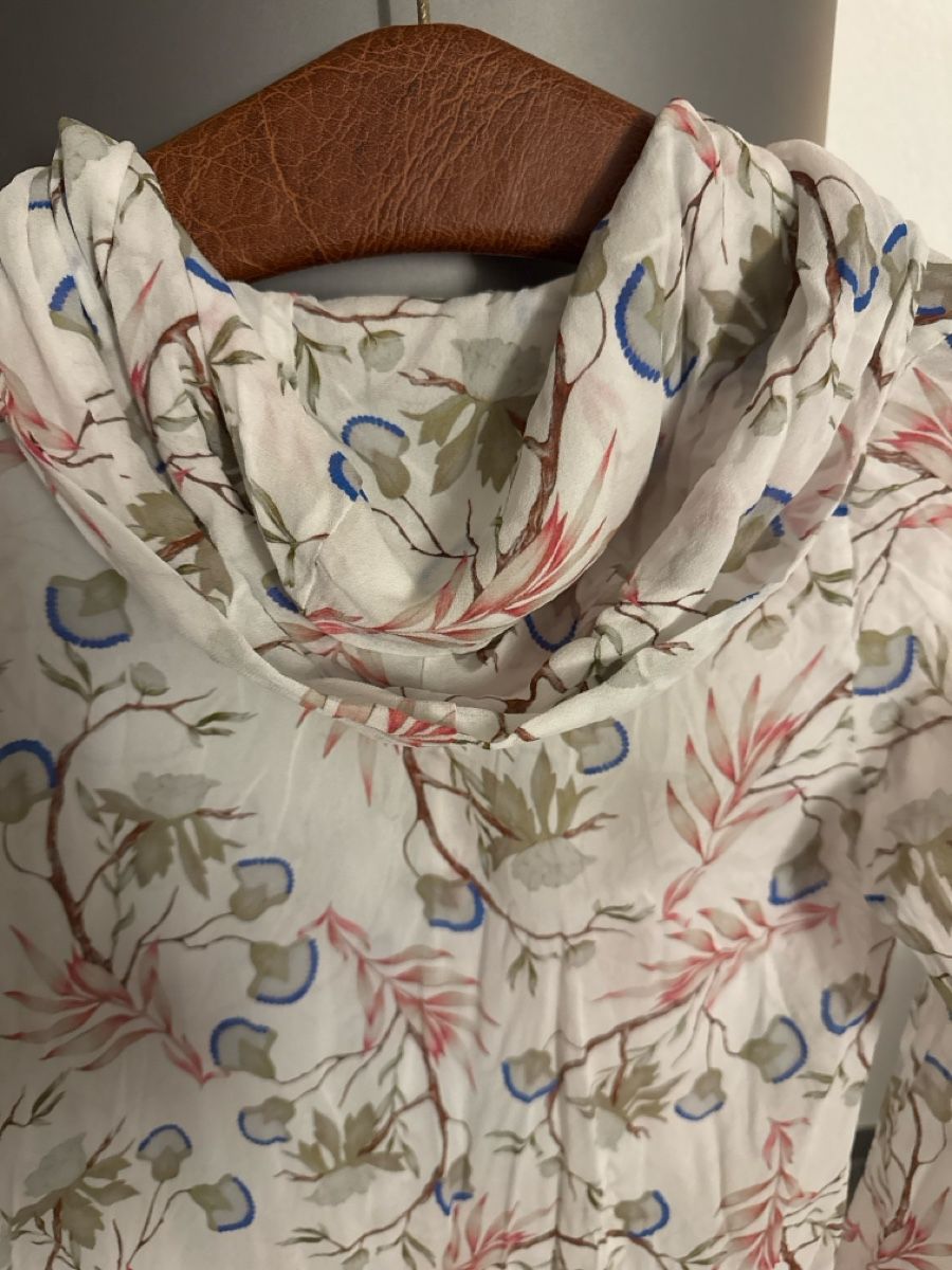 Nile Camicette: Nile Bluse, Gr. M, Sommerbluse mit Blumenmuster. – Usato da Niederscherli venduto da Doene0 5