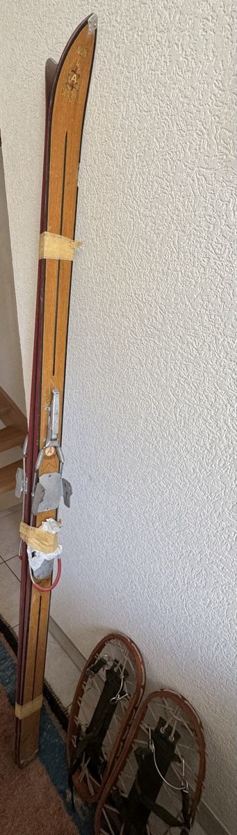 Sci: Attenhofer Cresta Skis Antik – Usato da Trélex venduto da stripedthrift 5