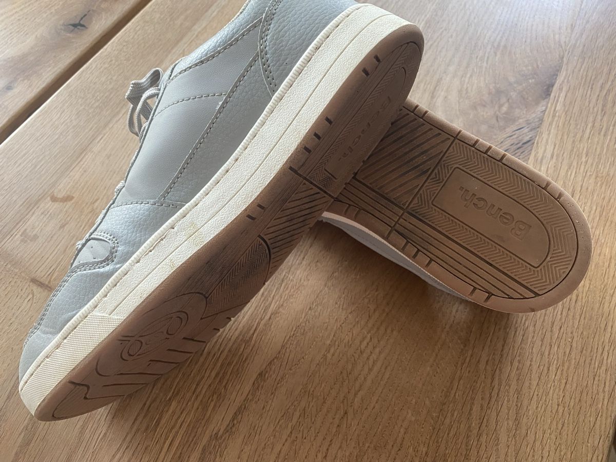Bench Scarpe da uomo: Bench Sneakers Grösse 40 – Usato da Obergerlafingen venduto da Schilu-2017 2
