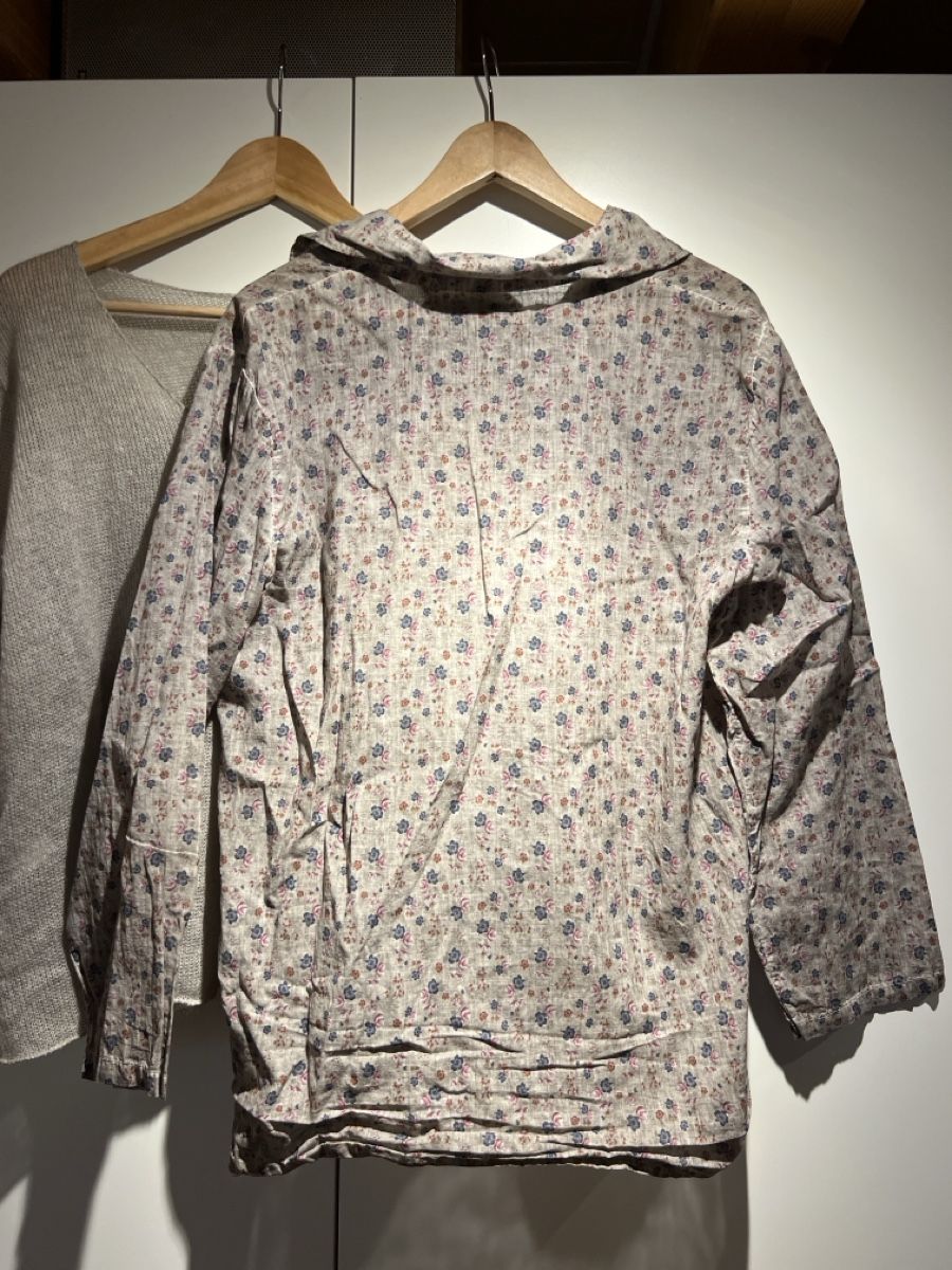 Camicette: Set, Bluse aus Bauwolle & Pullover aus Mohair/Acryl, ca. 46 – Nuovo (secondo la descrizione) da Wallisellen venduto da sarinavs 3