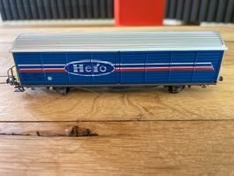 Eisenbahnwagen mit Reklame, Werbung von Hero, SBB