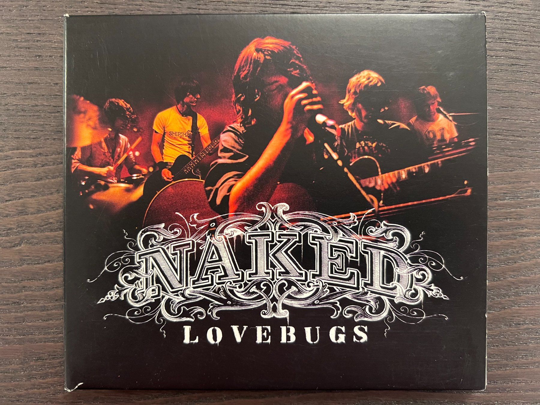 CD: Lovebugs - Naked – Usato da Zürich venduto da MusikFreunde