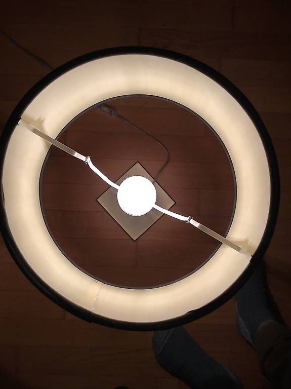 Lampen: Lampe - Tisch- / Nachttisch-Lampe – Gebraucht aus St. Niklausen LU von val_y8jm 2
