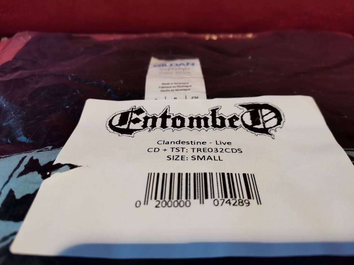 CD: Entombed Limited Edition CD & Shirt / S – Nuovo (secondo la descrizione) da Zofingen venduto da noise123 2