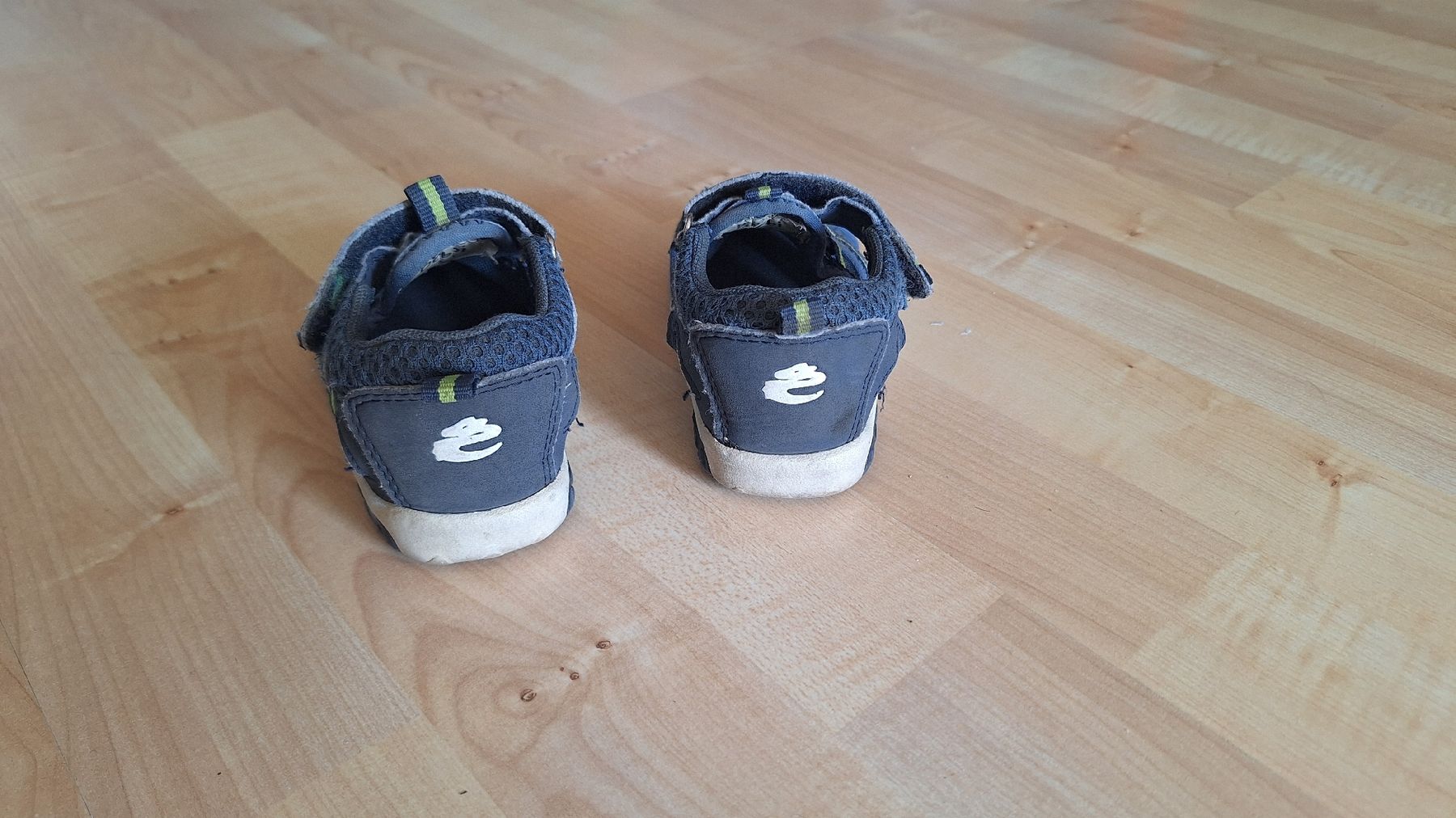 Scarpe per ragazzi: Kindersandalen Grösse 22 – Usato da Thun venduto da man_fg9v 1