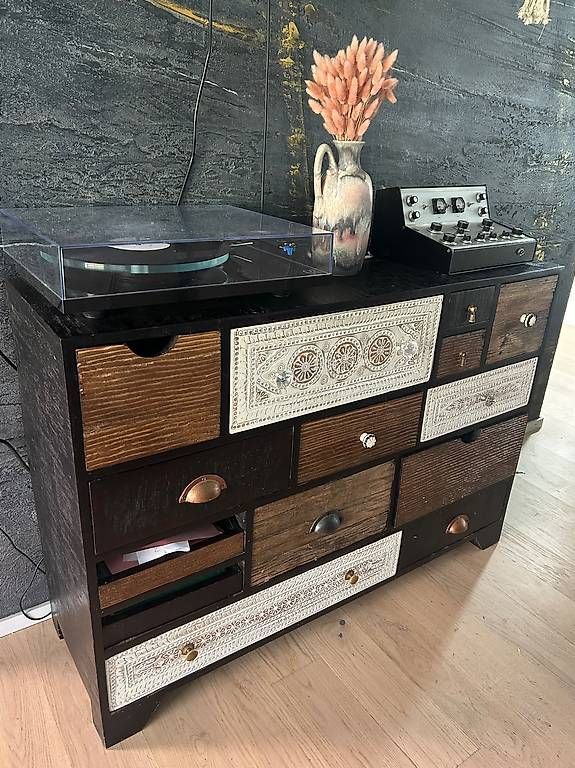 Cassettiere: Sideboard und Kommode passend – Usato da Zürich venduto da giulygreco