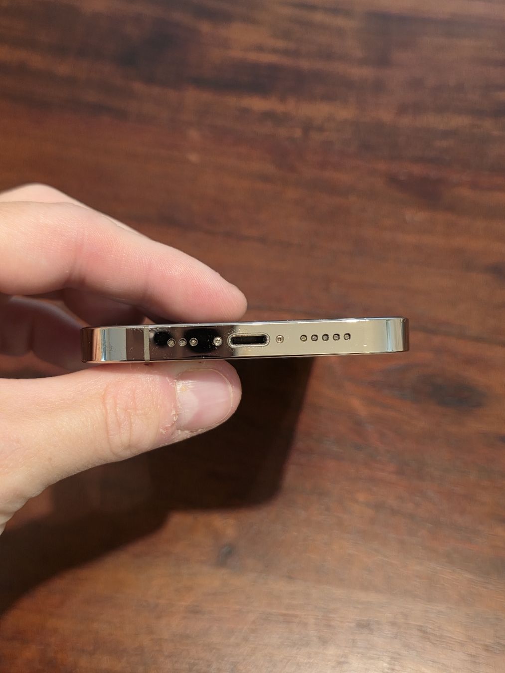Apple Handys / Smartphones: iPhone 13pro 256 GB in Gold – Gebraucht aus Grenchen von Venusli.85 5