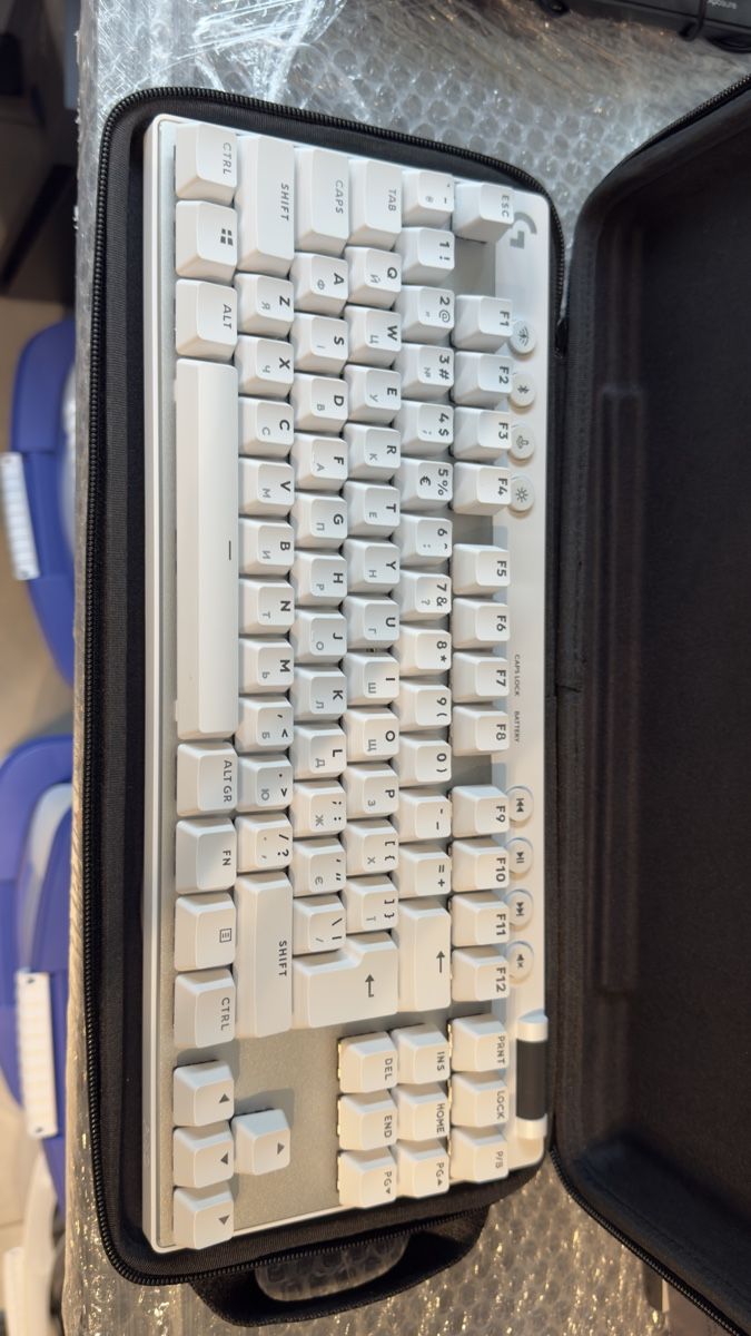 Logitech Claviers: Clavier Logitech G Pro X TKL Lightspeed, blanc – Neuf avec emballage d'origine à Lutry par Artbourbon
