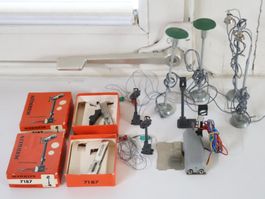 Märklin 3 x Licht Signal 7187/andere + 4 x Laterne - H0