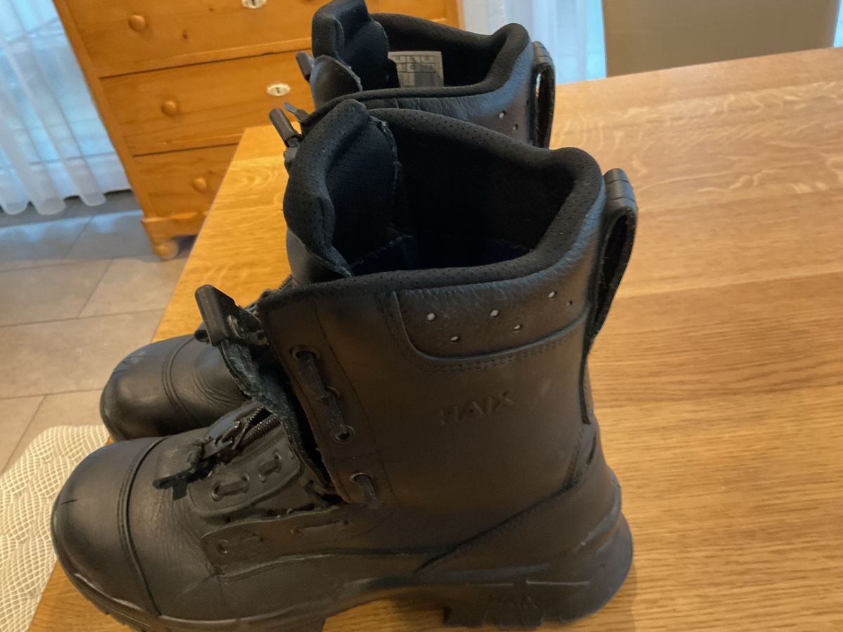 Scarpe da uomo: Sanitätsschuhe schwarz – Usato da Einsiedeln venduto da Hagstecken5 3