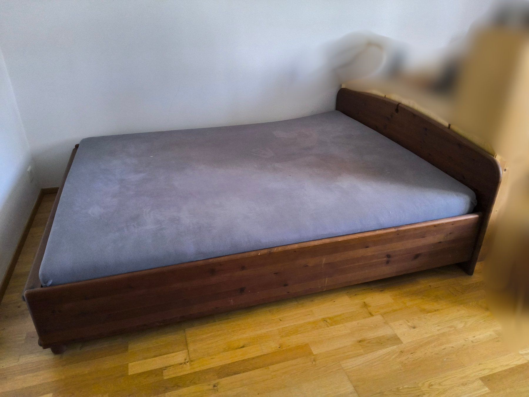 Betten: Doppelbett 160x200 cm – Gebraucht aus Solothurn von MiniMaerk 1