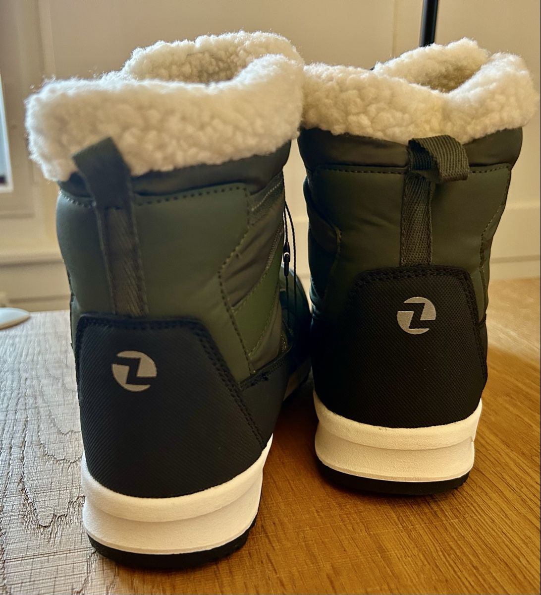 Scarpe da donna: Warme Winterstiefel Gr. 36, ZigZag – Usato da Oberrieden venduto da Mezz9 2