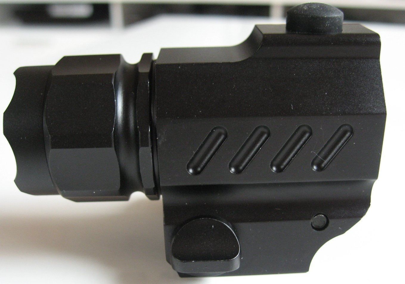 Lampade: Kompakte Tactical Lampe – Nuovo (secondo la descrizione) da Seengen venduto da die_Katze 1