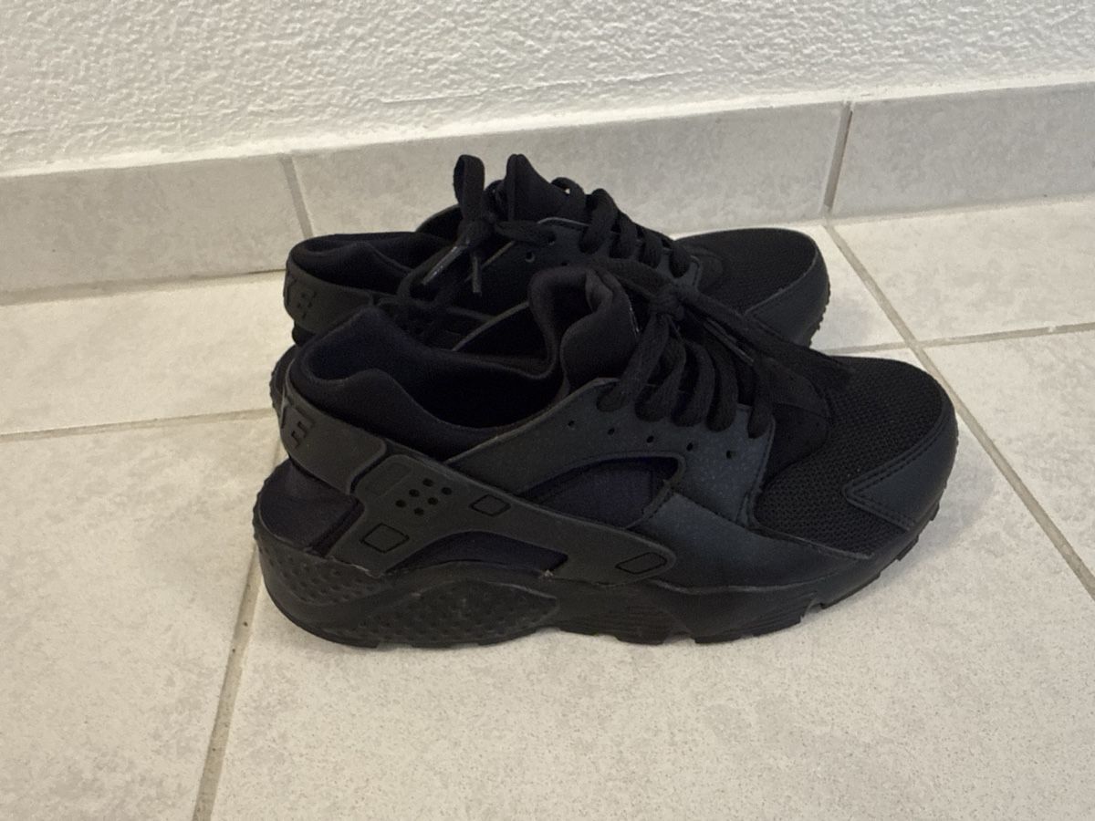 Nike Scarpe da uomo: Nike Huarache – Nuovo (secondo la descrizione) da rotkreuz venduto da tijana0504