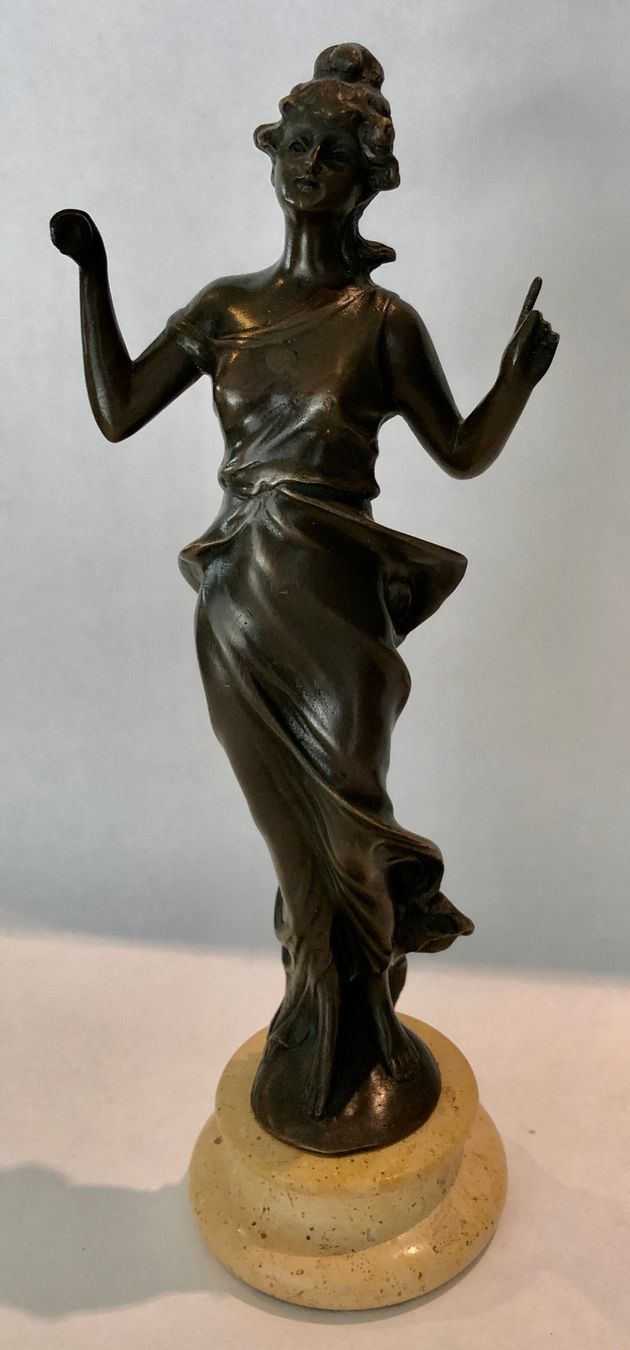 Statuette: Broncefigur Singendes Mädchen mit Mikrofon - Art éco - 30er – Nuovo (secondo la descrizione) da Appenzell venduto da Zimiuno 2