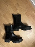 Schwarze Winterstiefel Gr. 38, Boots, Top Zustand! (50)