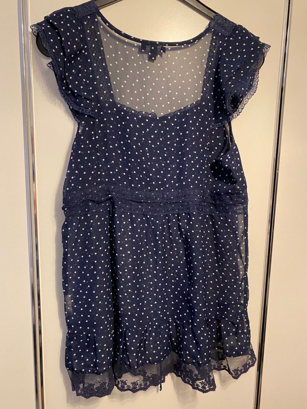 Chemisiers: Damen Bluse von AMISU gr.M – D'occasion à Pfungen par Sheki56 3